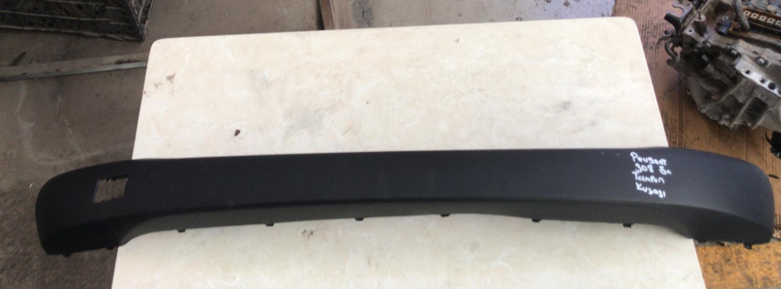 Peugeot 308 Ön Tampon Kuşağı